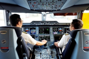 Cần bao nhiêu tiền để học ngành phi công