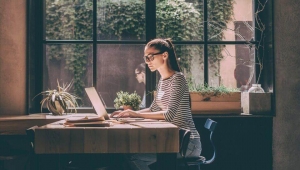 Hướng dẫn đầy đủ của bạn để viết thư xin việc cho năm 2020