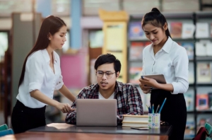 Sau 10 năm đi làm, thứ bạn mang theo được là gì?