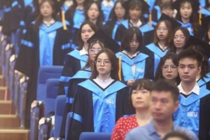 Sinh viên tốt nghiệp trường Đại học nào có thu nhập thuộc nhóm cao nhất Việt Nam?