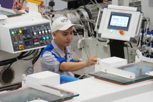 Người lao động phải thích ứng với công nghệ