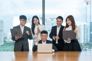 Cử nhân vừa tốt nghiệp nên xây lợi thế nghề nghiệp ngay từ sớm