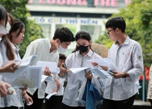 Con đam mê game nhưng bố mẹ bắt vào đại học