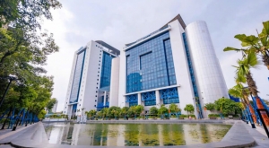 Những 'siêu đại học' đào tạo hàng chục ngàn sinh viên và doanh thu nghìn tỉ đồng