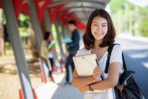 5 ngành học đang "khát" nhân lực ở Việt Nam: Lương có thể chạm 100 triệu/tháng, sinh viên mới ra trường rộng cửa việc làm