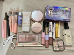 Nhiều sinh viên dành 1/3 chi phí để làm đẹp: 