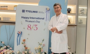 Từng trượt đại học, thi Sinh 5,5 điểm đến hai lần thủ khoa trường Y