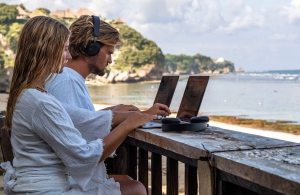 DIGITAL NOMAD - Hướng nghề dành cho người thích tự do