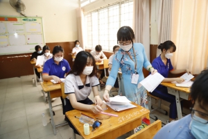 Phụ huynh, giáo viên TP.HCM lo lắng khi thi tốt nghiệp THPT đợt 2