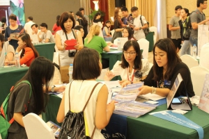 “Ôi, mới 17, 18 tuổi nó đã biết gì đâu!”