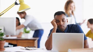 4 cách đối phó tức thời khi mắc kẹt với công việc nhàn chán