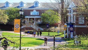 [US] Học Bổng Tài Trợ Chi Phí Bậc Cử Nhân Tại Đại Học Western New England 2020 ($10,000-$22,000)
