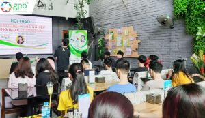 Hội thảo “định hướng nghề nghiệp, vững bước tương lai” dành cho các em học sinh lớp 11