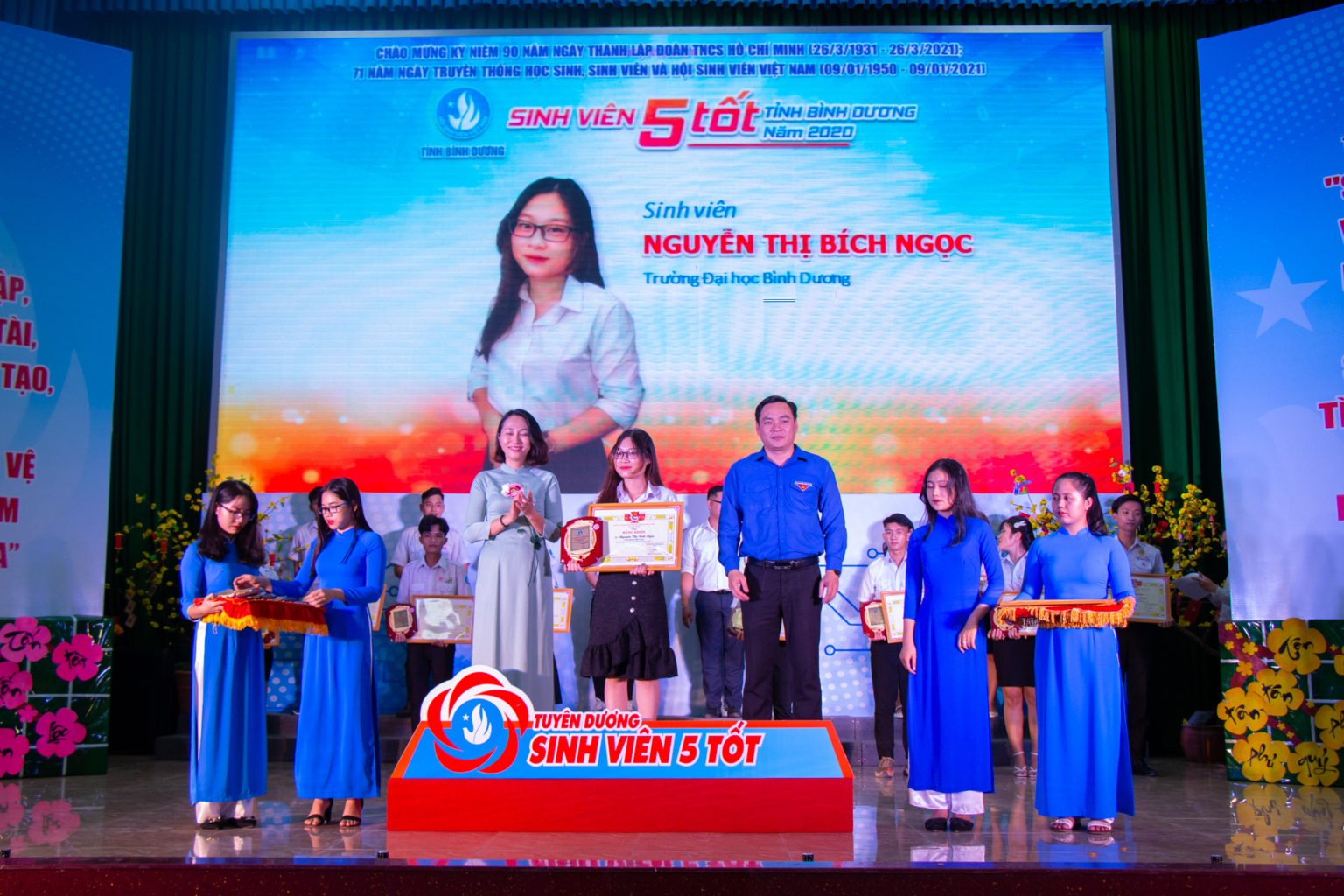 Cô sinh viên năng động, giỏi tiếng Anh thành gương sáng “Sinh viên 5 tốt” tỉnh Bình Dương- Hướng nghiệp GPO