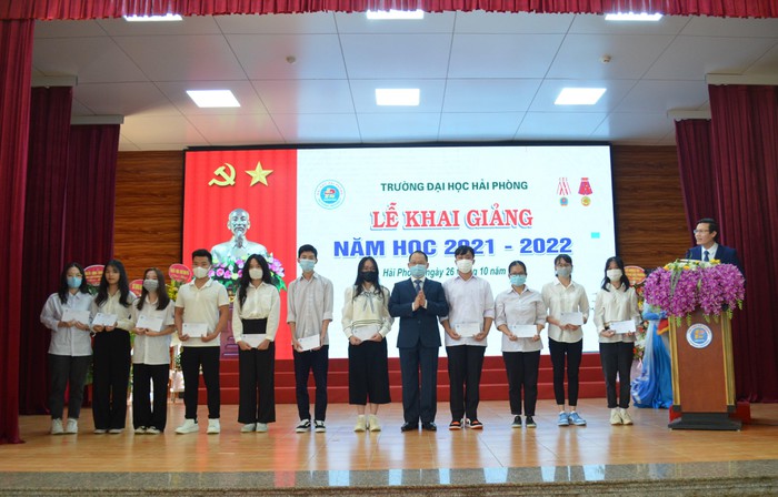 Trường Đại học Hải Phòng đạt “kỷ lục” tuyển sinh với gần 4.500 sinh viên - Hướng nghiệp GPO