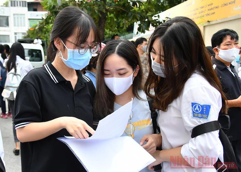 Thí sinh trên 27 điểm trượt đại học sẽ được xét tuyển bổ sung?