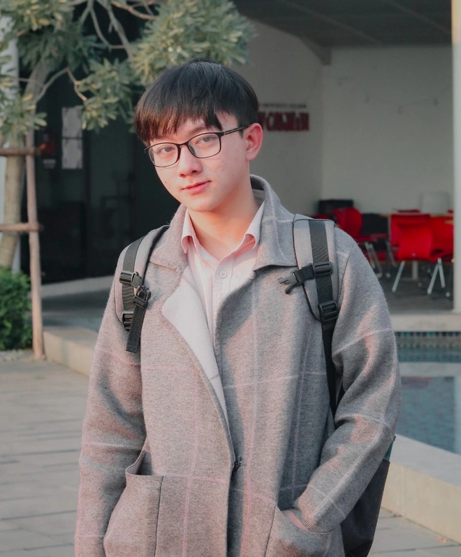 Gen Z 19 tuổi làm cố vấn giúp nhiều học sinh giành học bổng đại học quốc tế