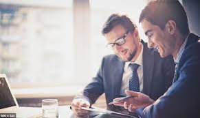 Chứng khoán là nghề gì? Cơ hội làm việc trong ngành chứng khoán