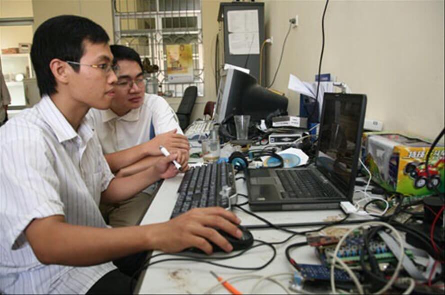 Các trường ĐH công lập tự chủ tăng học phí: Nên chọn trường nào?