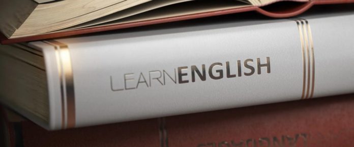 Nên học ngôn ngữ Anh hay sư phạm Anh? Ngành nào dễ tìm việc hơn?