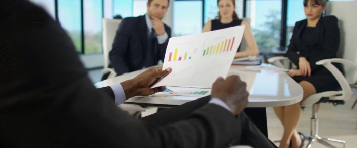 Theo học ngành quản trị kinh doanh mai sau làm gì?