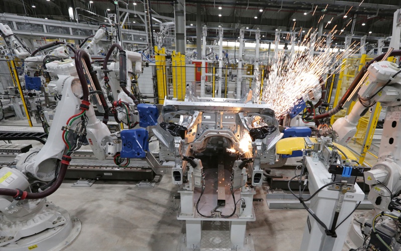 Nhân viên vận hành máy là gì? Họ làm những việc gì?