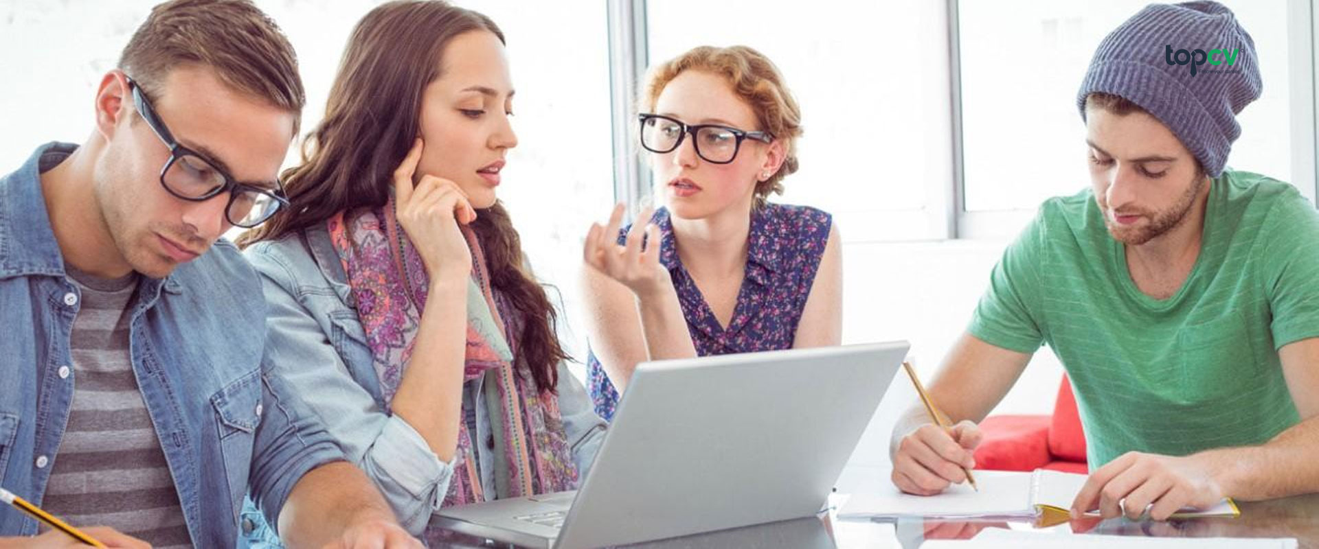 “Góc hỏi đáp” Sinh viên mới ra trường cần làm gì để có công việc tốt