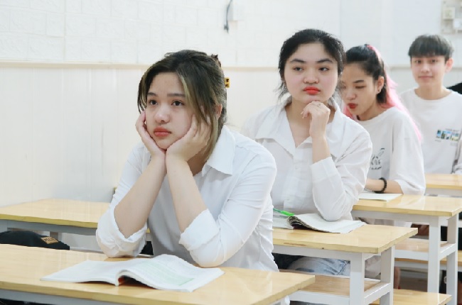 Bắt đầu từ năm học 2022 - 2023, học sinh THPT chỉ học 7 môn bắt buộc so với 13 môn như hiện tại