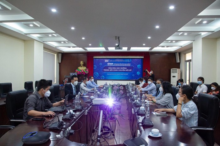 Dạy học trực tuyến: Cần xem văn hóa học đường là trách nhiệm