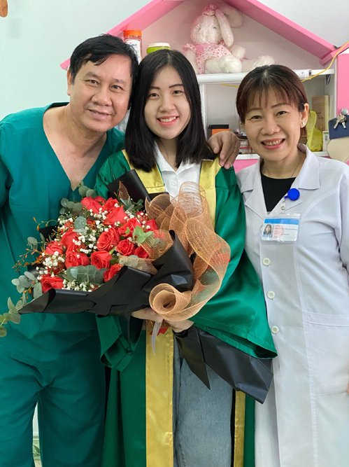 Nữ sinh Việt đỗ học bổng y khoa hàng đầu Australia-hướng nghiệp GPO