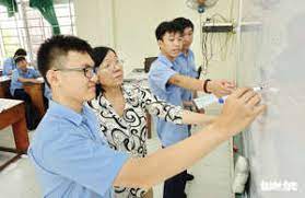 Trường nghề muốn được dạy chương trình văn hóa 7 môn